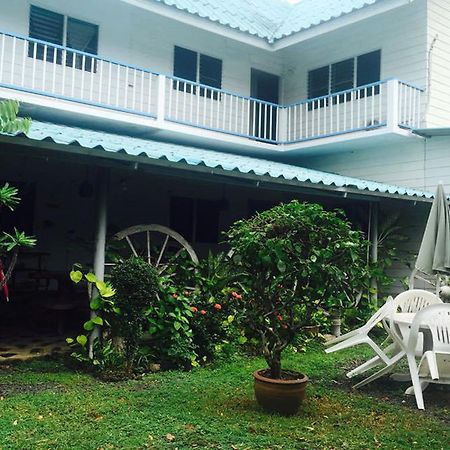 P.California Inter Hostel Nang Rong Екстер'єр фото