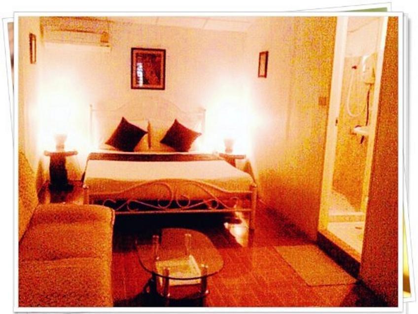P.California Inter Hostel Nang Rong Екстер'єр фото